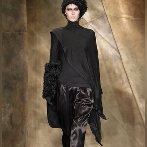 Donna Karan Fall 2013 knit tunic turtleneck sweater